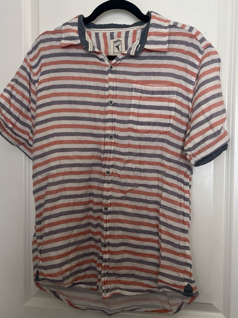 Men's Short-Sleeve Striped Button-Down Shirt — Blue & Red